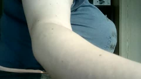 Snapshot of hp58649blabla chatting on 10-06-25, 05:49 hp58649blabla online show from 10-06-25, 05:49