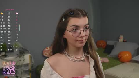 Snapshot of huba_booba chatting on 10-29-25, 07:26 Diane online show from 10-29-25, 07:26