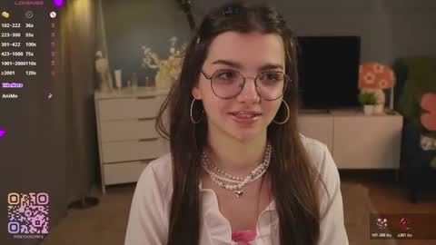 Snapshot of huba_booba chatting on 11-09-25, 07:34 Diane online show from 11-09-25, 07:34