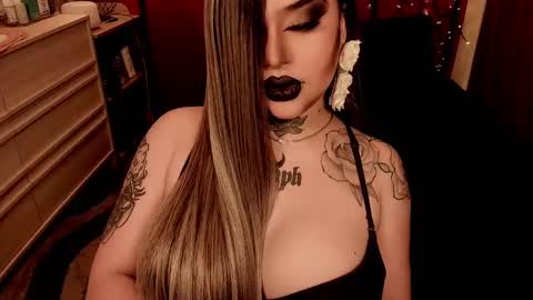 Snapshot of hubadera chatting on 01-05-25, 12:42 hubadera online show from 01-05-25, 12:42