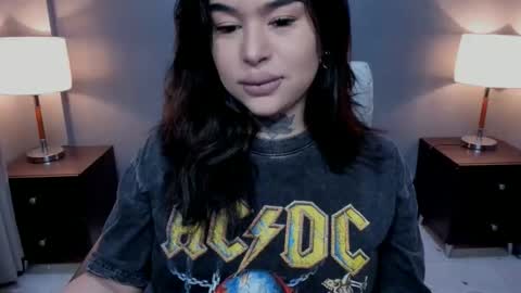 Snapshot of hubadera chatting on 10-20-25, 11:16 hubadera online show from 10-20-25, 11:16