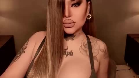 Snapshot of hubadera chatting on 11-10-25, 12:42 hubadera online show from 11-10-25, 12:42