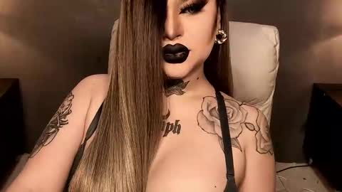 Snapshot of hubadera chatting on 11-27-25, 07:54 hubadera online show from 11-27-25, 07:54