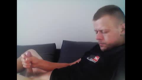 hubikush22 online show from 09-28-25, 03:17