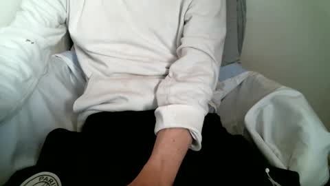 Keanu online show from 11-07-25, 10:48