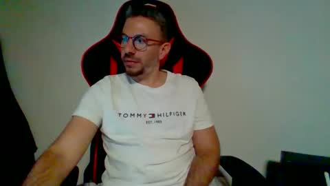 huge__cumshot online show from 12-16-25, 04:56