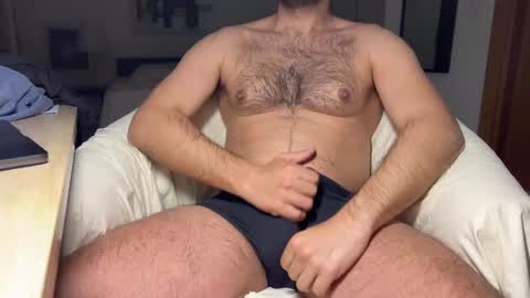 Snapshot of huge_moth chatting on 03-09-25, 09:36 huge_moth online show from 03-09-25, 09:36