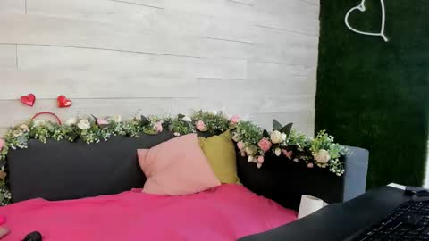 Erin online show from 02-21-25, 09:13