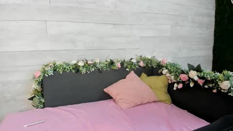 Erin online show from 03-11-25, 07:37