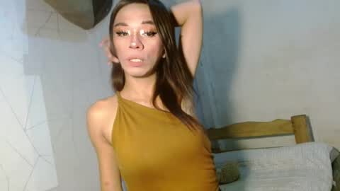 Snapshot of hugecock_caraxx chatting on 07-27-26, 05:53 Cara online show from 07-27-26, 05:53