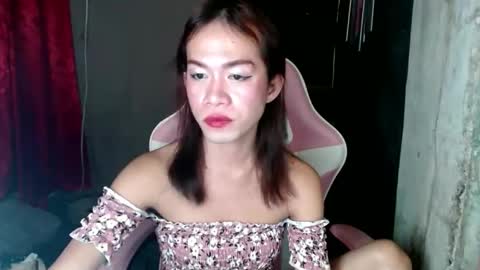 hugecockanna online show from 01-06-25, 04:55