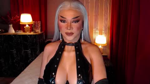 Christine online show from 09-28-25, 04:23