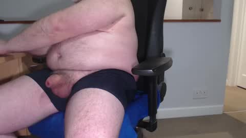 Huggie Bear online show from 02-26-25, 09:27