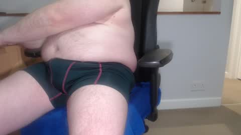 Huggie Bear online show from 03-05-25, 10:22