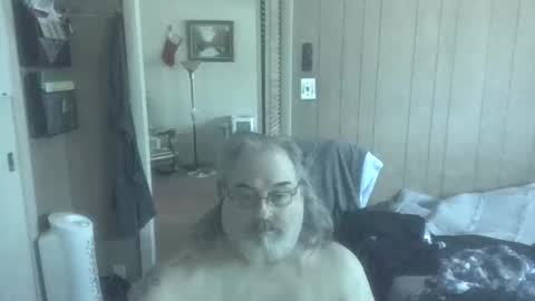 Snapshot of huggybear566 chatting on 04-27-26, 02:15 lonely huggy bear online show from 04-27-26, 02:15