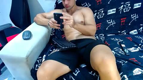 hugo19cm online show from 11-06-25, 02:12