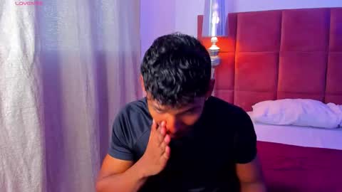 Snapshot of hugo_cano chatting on 12-20-25, 10:06 Hugo Cano online show from 12-20-25, 10:06