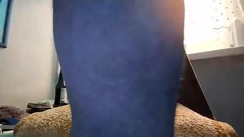 Snapshot of hugo_hug chatting on 02-14-25, 02:23 David online show from 02-14-25, 02:23