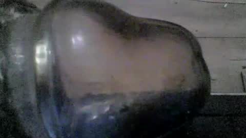 Snapshot of hugo_hug chatting on 02-15-26, 09:22 David online show from 02-15-26, 09:22