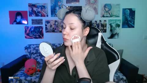 HugoMin online show from 09-22-25, 01:18