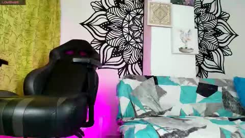 Snapshot of huila97 chatting on 10-05-25, 12:31 elecktra12 online show from 10-05-25, 12:31