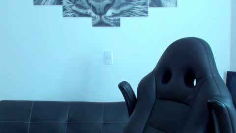 Eli online show from 02-26-25, 02:59