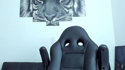 Eli online show from 10-08-25, 01:03