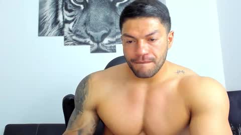 Snapshot of humber_eli chatting on 10-31-25, 12:50 Eli online show from 10-31-25, 12:50