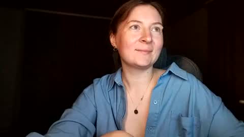 Snapshot of humpygrey chatting on 06-25-26, 06:12 HumpyGrey online show from 06-25-26, 06:12