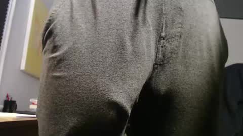 Snapshot of hung_hot_fit10 chatting on 10-12-25, 09:03 Big uncut cock dripping online show from 10-12-25, 09:03