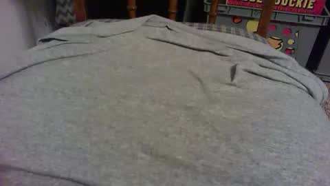 Snapshot of hungandhilarious chatting on 01-09-26, 04:15 hungandhilarious online show from 01-09-26, 04:15