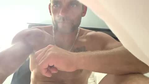 Snapshot of hunganhorny88 chatting on 06-19-26, 04:39 hunganhorny88 online show from 06-19-26, 04:39