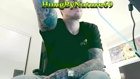 Snapshot of hungbynature69 chatting on 03-13-26, 08:32 HungByNature69 online show from 03-13-26, 08:32