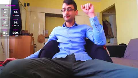 Snapshot of hungeddy chatting on 02-18-26, 09:05 Eddy online show from 02-18-26, 09:05