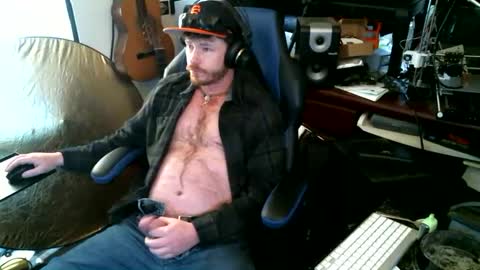 HungGinger4U online show from 01-21-25, 08:11