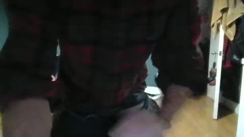 hunghard2004 online show from 03-08-26, 05:39