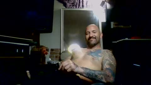 hungherowithoutacape online show from 06-28-26, 06:30