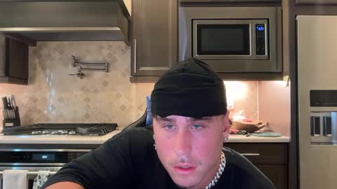 hungkingg22 online show from 09-24-25, 04:32