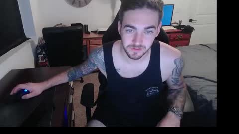 Snapshot of hungmtnman2256 chatting on 03-22-26, 07:34 hungmtnman2256 online show from 03-22-26, 07:34