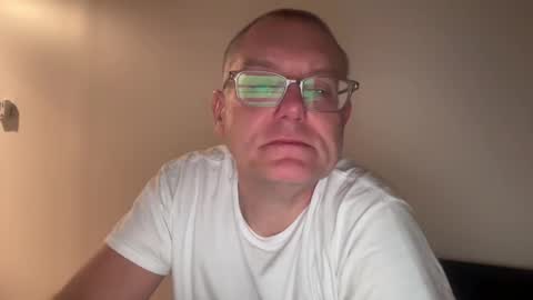 AARON online show from 11-14-25, 02:43