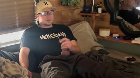 Snapshot of hungsingledad79 chatting on 12-26-24, 07:27 HuingsingleDad79 online show from 12-26-24, 07:27