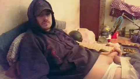 Snapshot of hungsubbb chatting on 02-25-26, 01:59 Boi online show from 02-25-26, 01:59