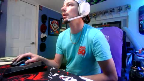 Snapshot of hungtxcock92 chatting on 12-18-25, 12:11 hungtxcock92 online show from 12-18-25, 12:11