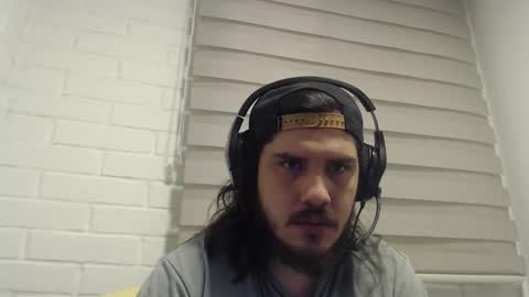 Snapshot of hungweeb chatting on 02-17-26, 02:41 Rod online show from 02-17-26, 02:41