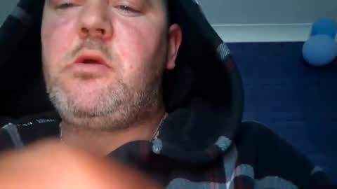 hunk1987_ online show from 04-20-26, 09:49