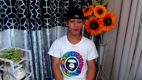 hunk_edward online show from 07-07-26, 06:16