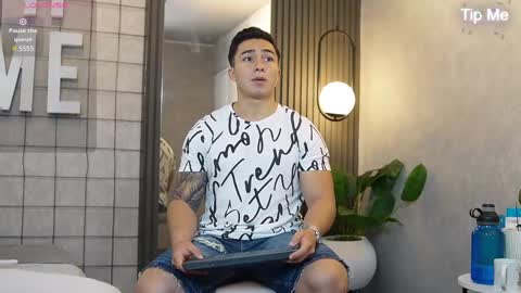 hunk_ryan online show from 02-26-25, 12:14