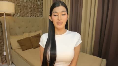 hunkhomerontop online show from 10-15-25, 07:19