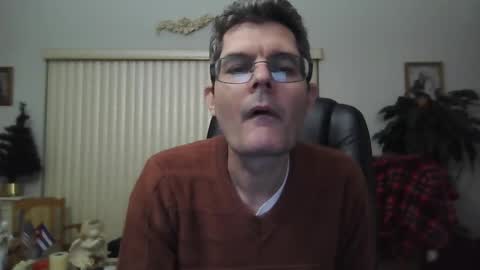 hunkmasclefad458 online show from 12-17-24, 04:45