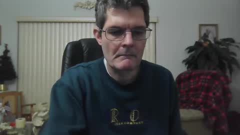 hunkmasclefad458 online show from 12-30-24, 05:48